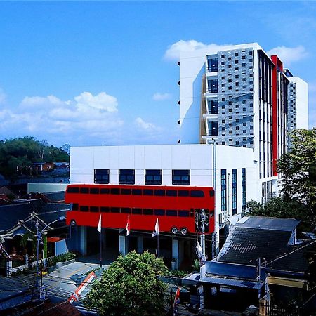 Hotel Fortunagrande Jember Exterior photo