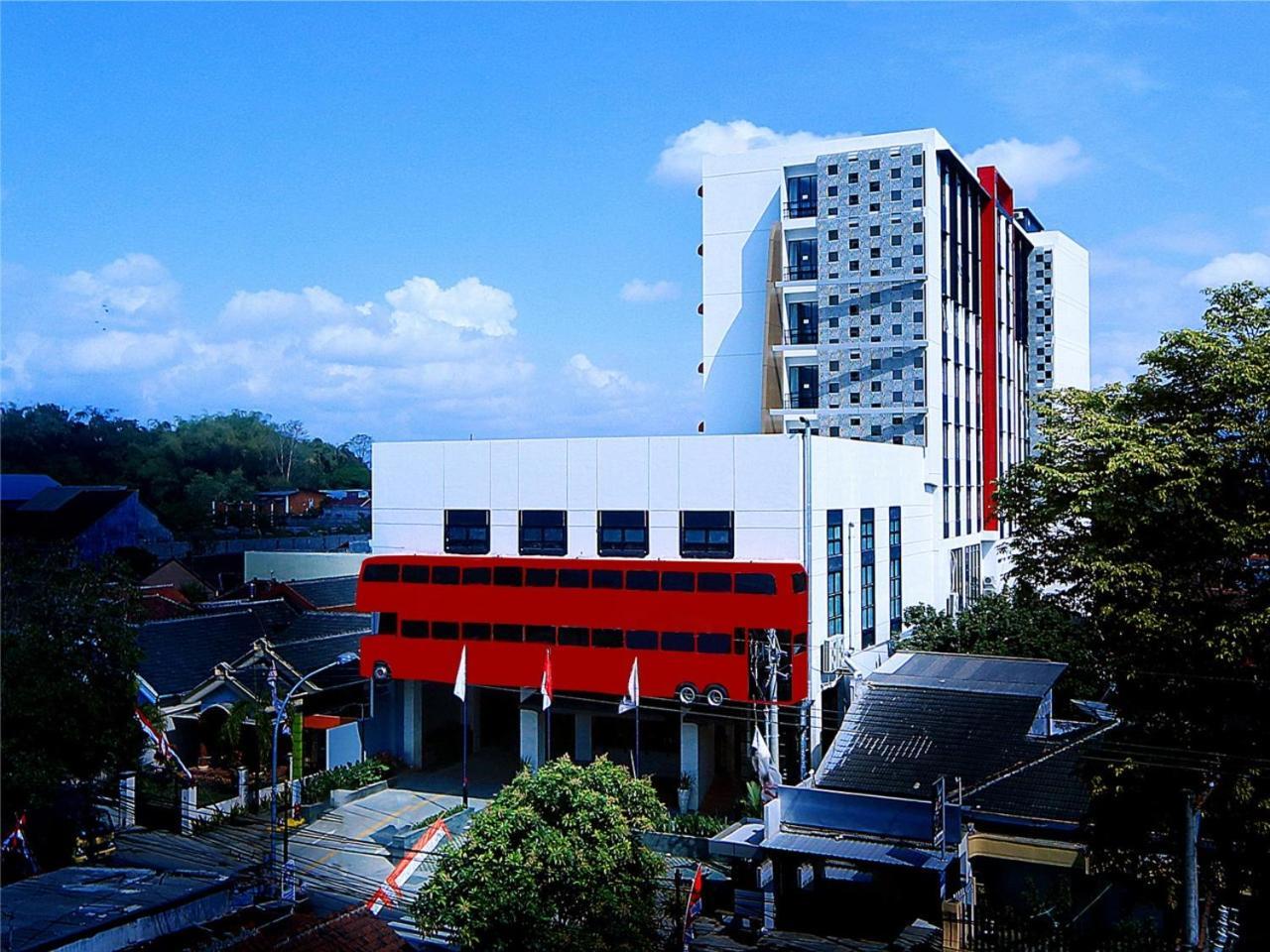 Hotel Fortunagrande Jember Exterior photo
